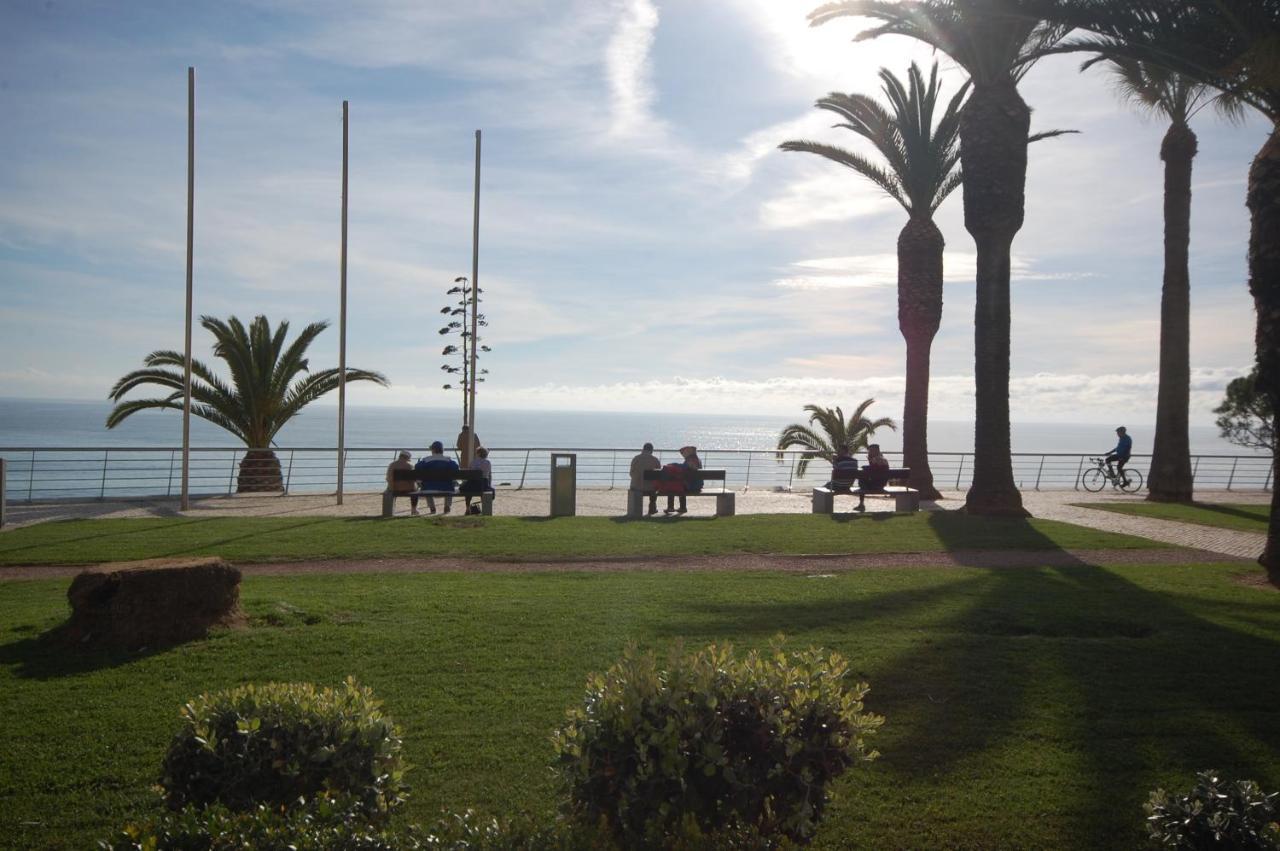 Vila Mar Praia - Free Wifi - 50 M From The Beach アルマカオ・デ・ペラ エクステリア 写真